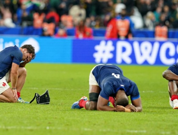 Hosts France dumped out of World Cup as Boks match on into semis