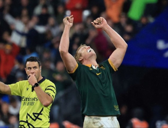 Nigel Owens weighs in on match-defining moment as South Africa beat England