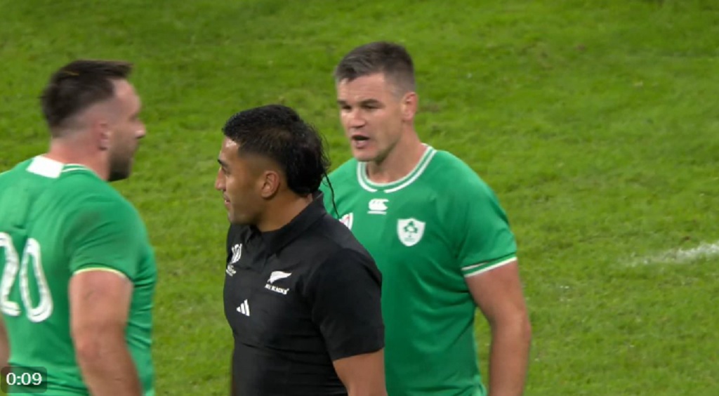 Heated exchange between Sexton and Ioane caught on camera