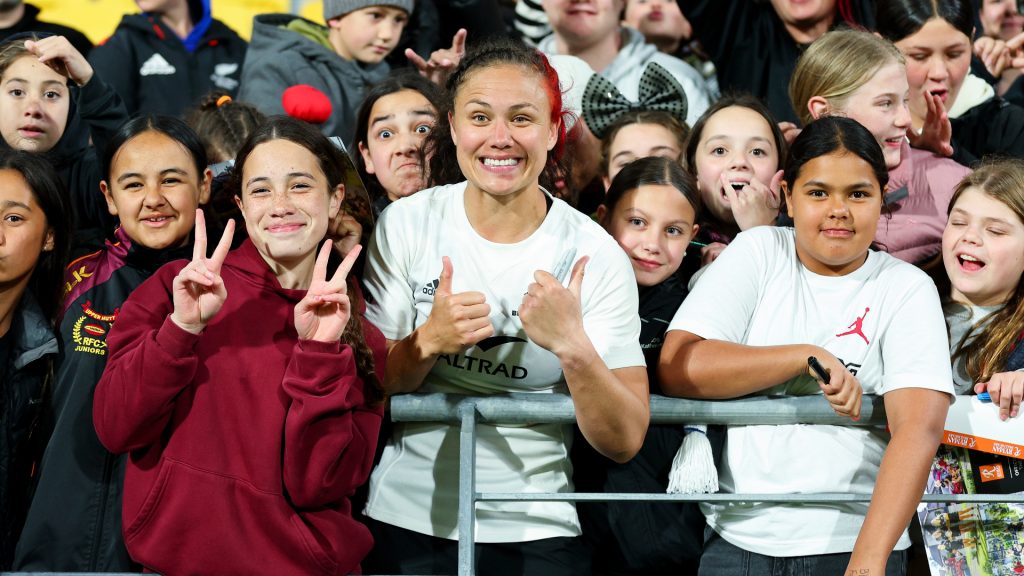 Black Ferns star Ruby Tui blows young fan away with incredible act