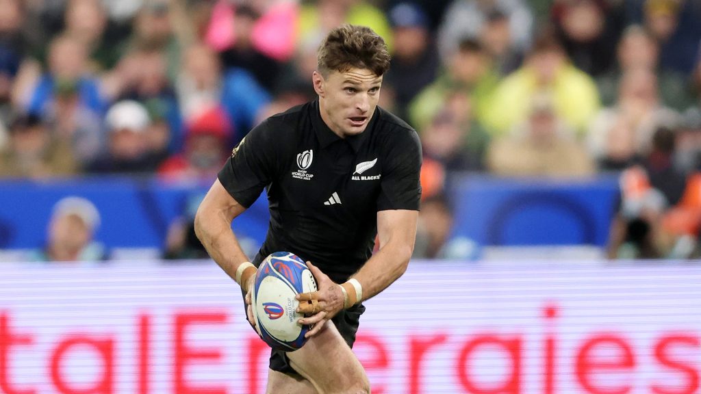 New Zealand Rugby re-sign Beauden Barrett on long-term deal