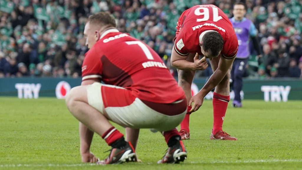 Warren Gatland rues costly moment in loss to Ireland